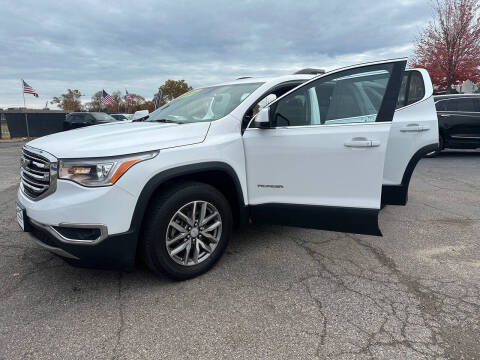 2017 GMC Acadia SLE-2