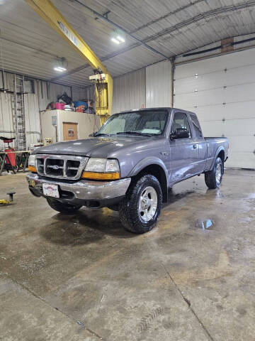 2000 Ford Ranger for sale at WESTSIDE GARAGE LLC in Keokuk IA
