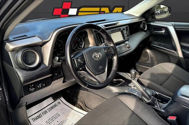 2017 Toyota RAV4 XLE