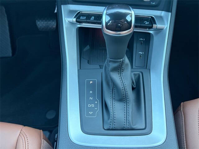 2025 Audi Q3 quattro S line Prem Plus 45 TFSI