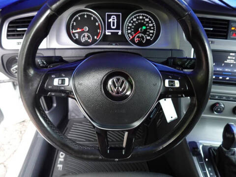 2017 Volkswagen Golf SportWagen