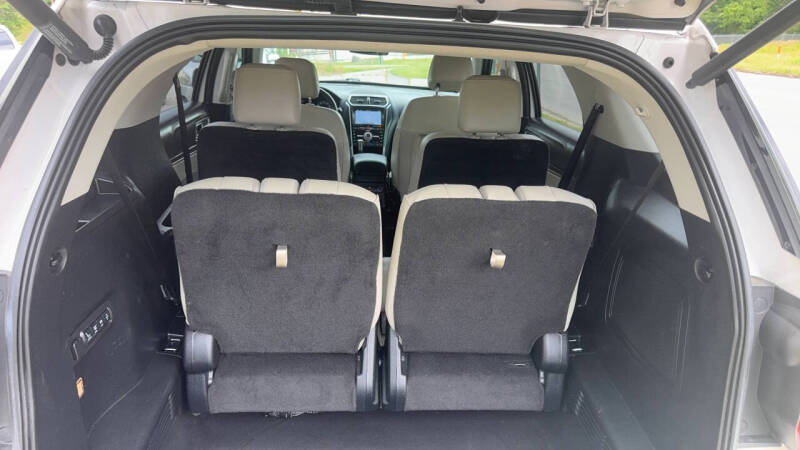 2017 Ford Explorer Platinum