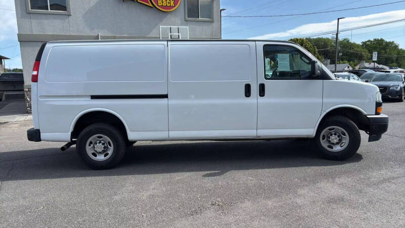 2023 Chevrolet Express 2500