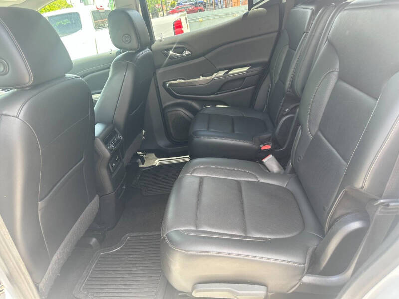 2020 GMC Acadia SLT