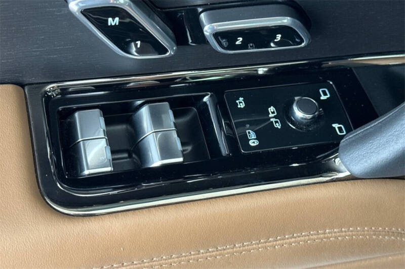 2023 Land Rover Range Rover Sport P360 SE