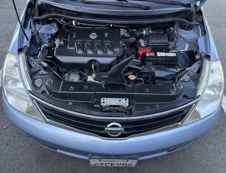 2011 Nissan Versa 1.8 S