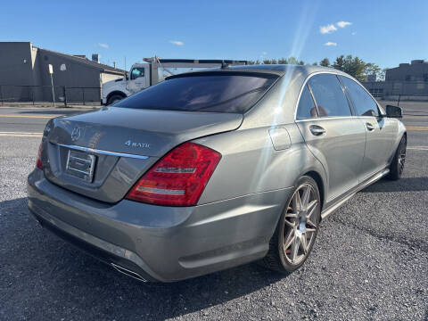 2010 Mercedes-Benz S-Class S 550 4MATIC