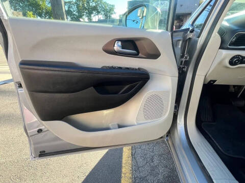 2018 Chrysler Pacifica Touring L