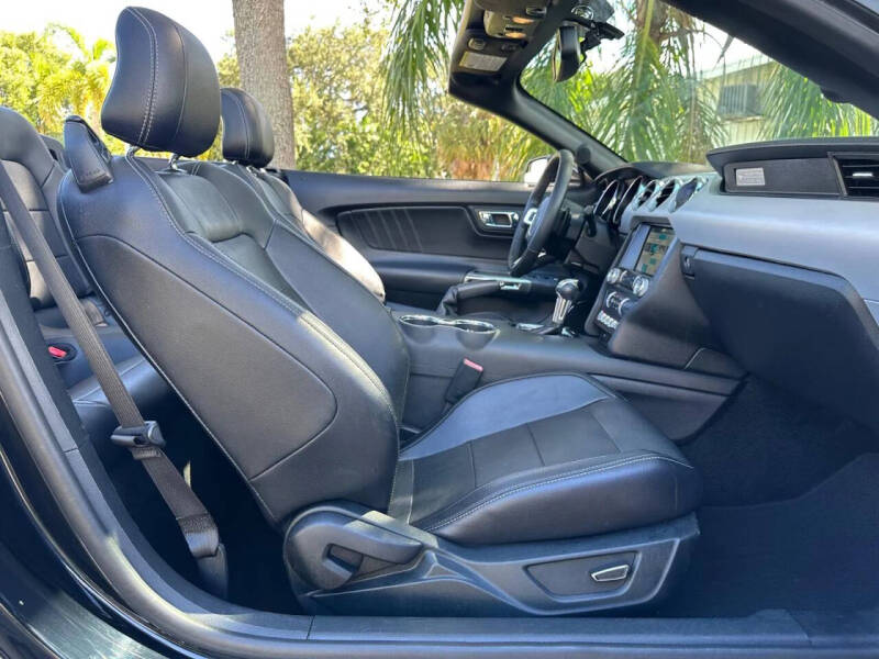 2017 Ford Mustang EcoBoost Premium