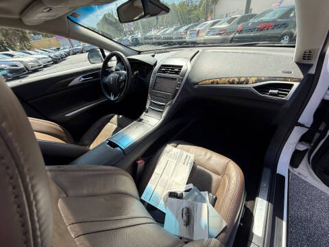 2013 Lincoln MKZ
