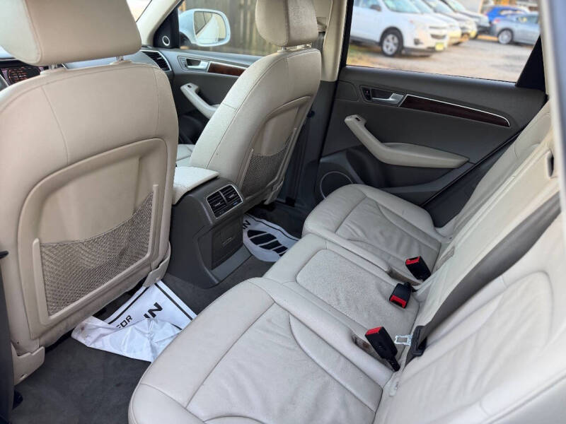 2012 Audi Q5 2.0T quattro Premium Plus