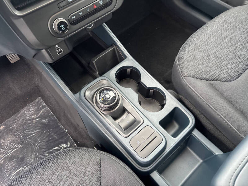 2025 Ford Maverick XL