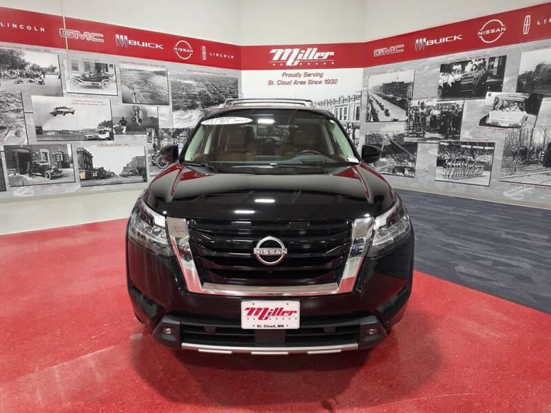 2022 Nissan Pathfinder Platinum