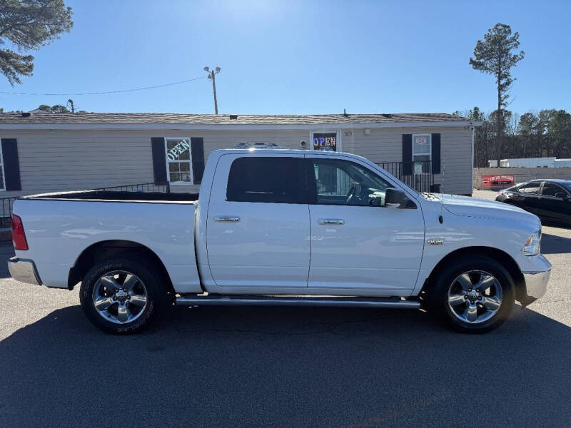 2015 RAM 1500 SLT