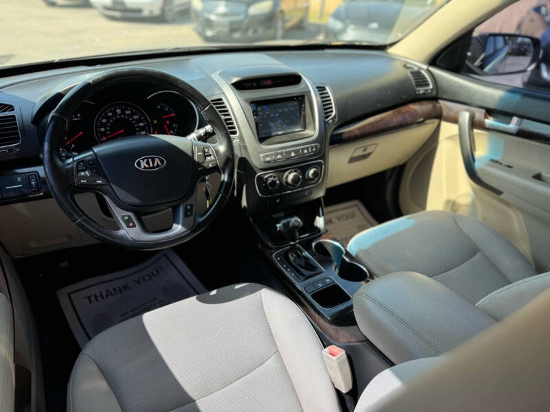 2015 Kia Sorento LX photo 10