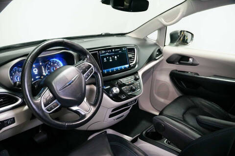 2021 Chrysler Pacifica Touring L