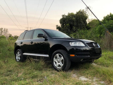 2004 Volkswagen Touareg for sale at EUROPEAN AUTO ALLIANCE LLC in Coral Springs FL