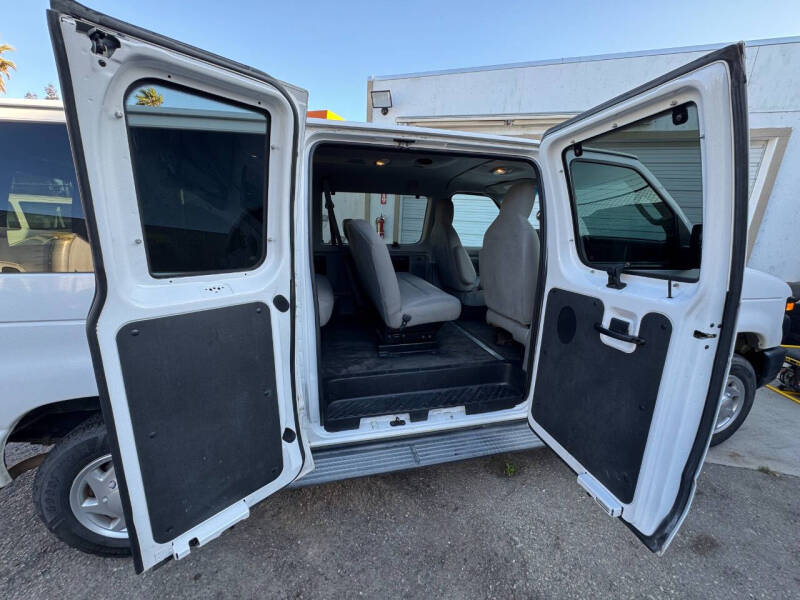 2009 Ford E-Series E-150 XL