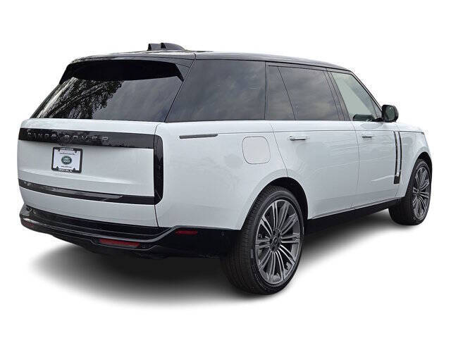 2025 Land Rover Range Rover P400 SE LWB
