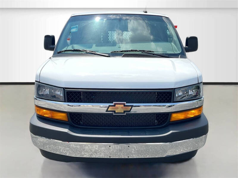2024 Chevrolet Express 2500