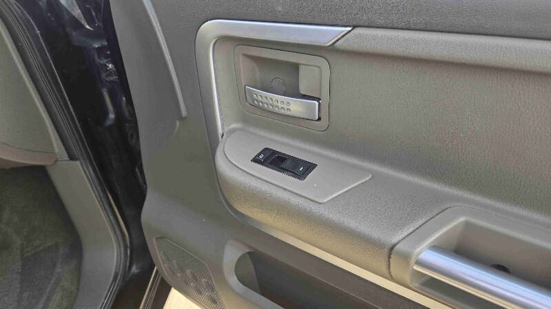 2006 Mitsubishi Raider XLS