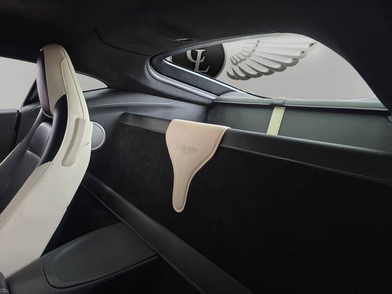 2020 Aston Martin Vantage