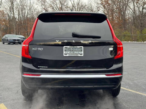 2023 Volvo XC90 Recharge T8 Ultimate Bright Theme 6P