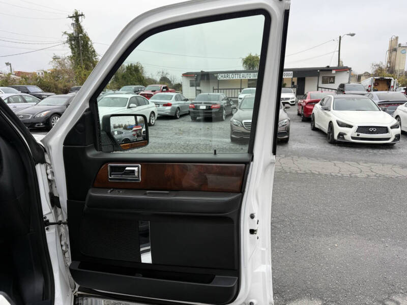 2017 Lincoln Navigator L Select