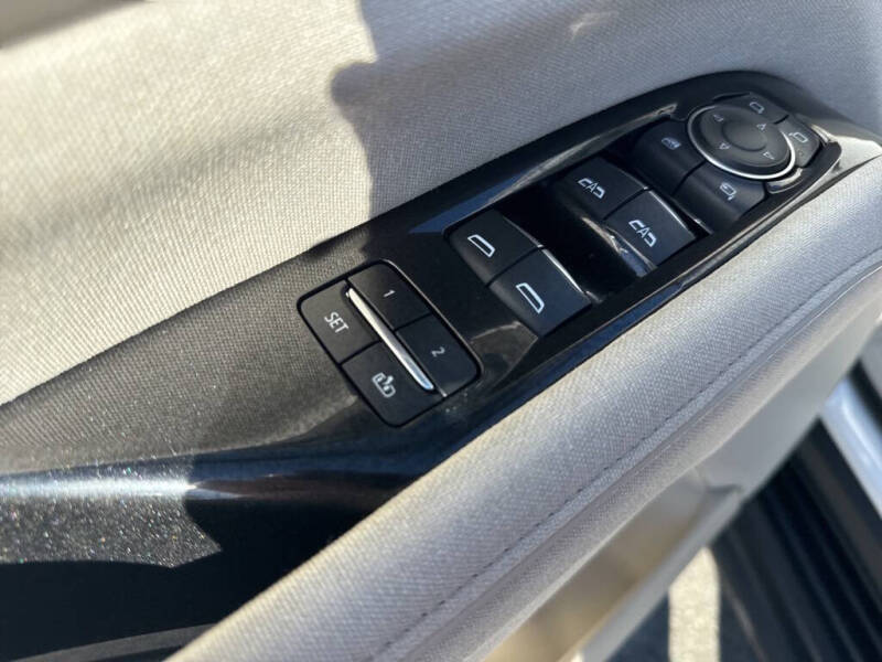 2023 Cadillac Escalade Premium Luxury Platinum