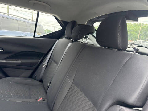 2023 Nissan Kicks SV