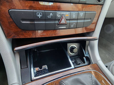 2005 Mercedes-Benz E-Class E 320