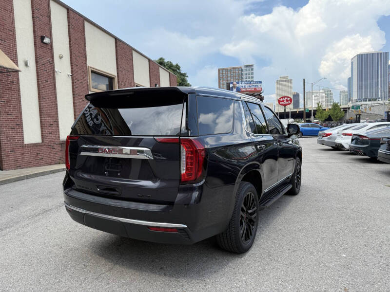 2023 GMC Yukon SLT