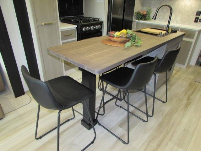 2025 Forest River 38 VERANDA