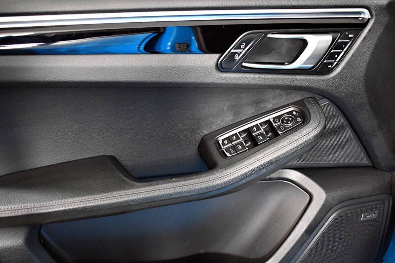 2019 Porsche Macan S