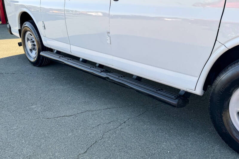 2018 Chevrolet Express LS 2500