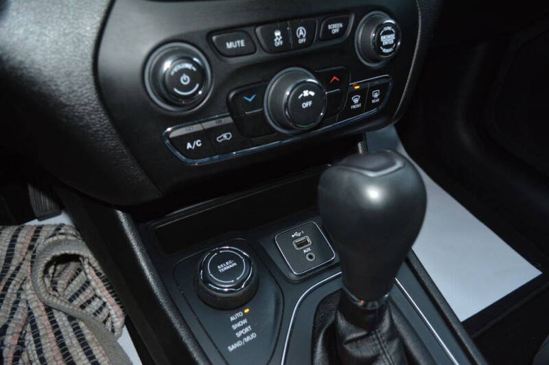 2020 Jeep Cherokee Latitude Plus