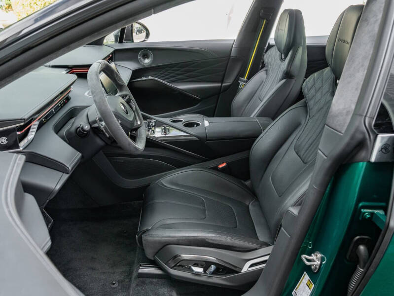 2025 Lotus Eletre Carbon