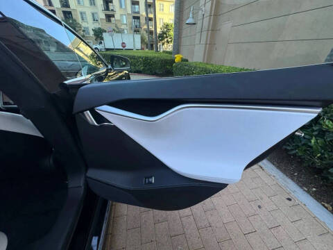 2017 Tesla Model S 75