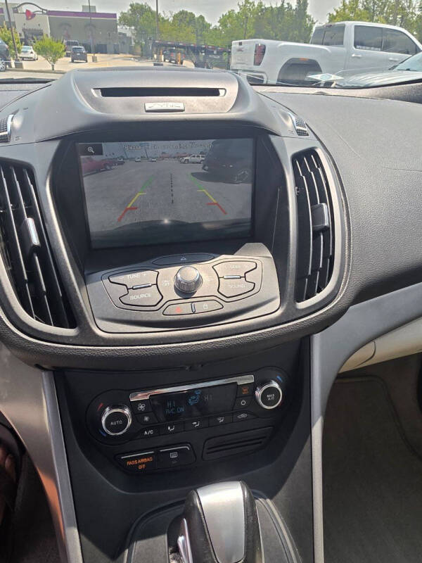 2015 Ford Escape SE
