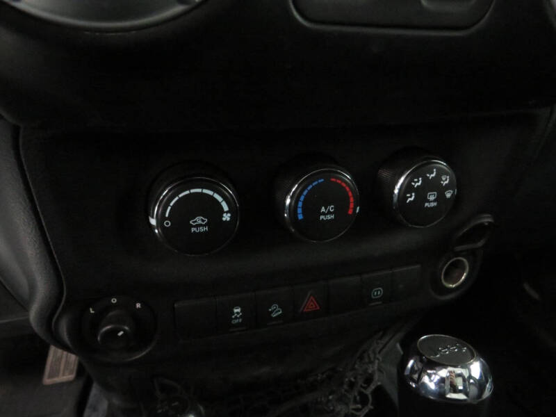 2012 Jeep Wrangler Sahara