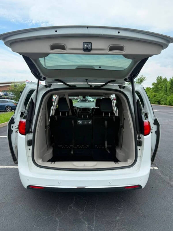 2018 Chrysler Pacifica Touring L