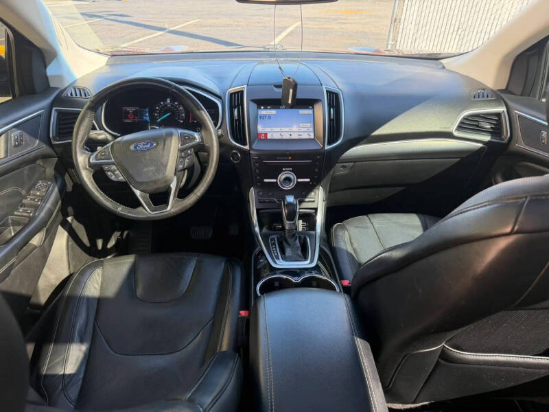 2017 Ford Edge Titanium