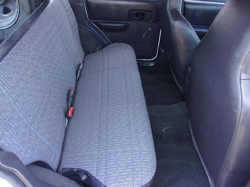 2000 Jeep Cherokee SE