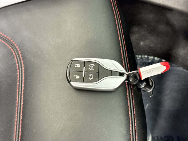 2023 Maserati Quattroporte Modena Q4