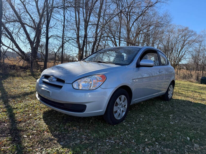 2010 Hyundai Accent GS's photo