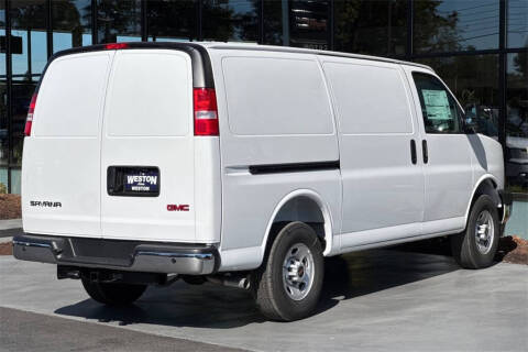 2025 GMC Savana 3500