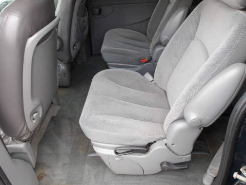 2005 Dodge Caravan SXT