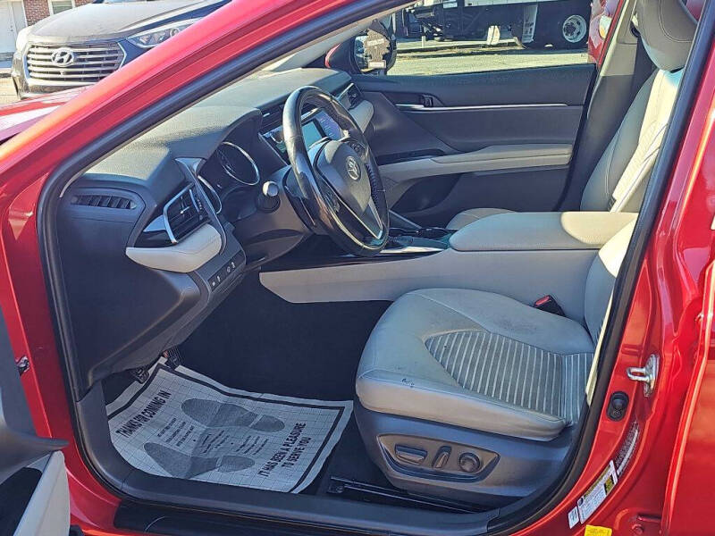 2019 Toyota Camry SE