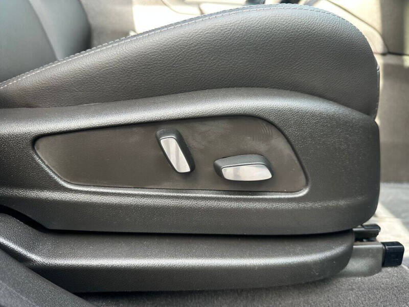 2022 Cadillac XT5 Luxury