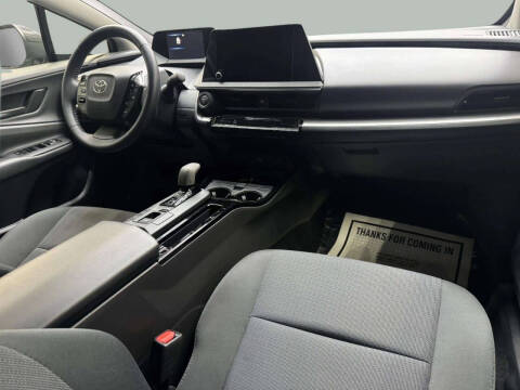 2025 Toyota Prius LE